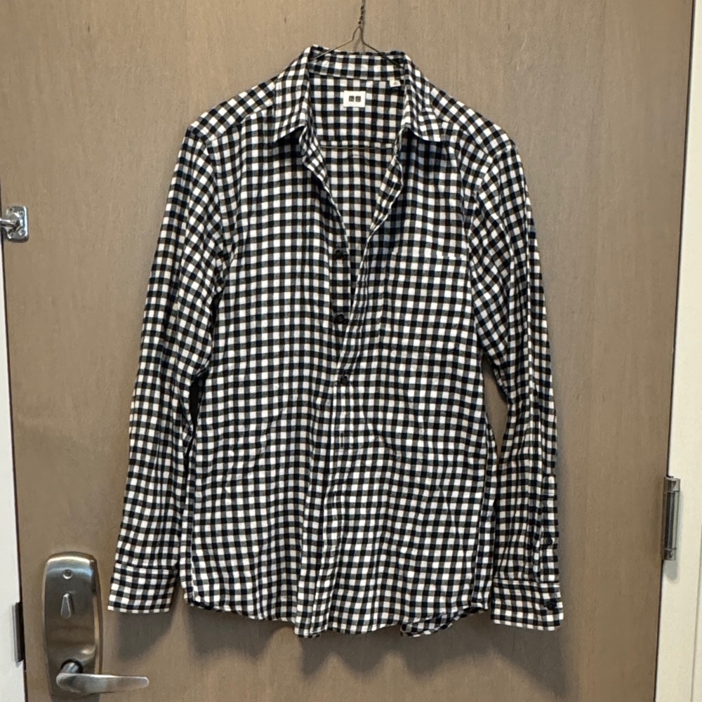 Men’s Uniqlo Sz S Black and White Gingham Shirt